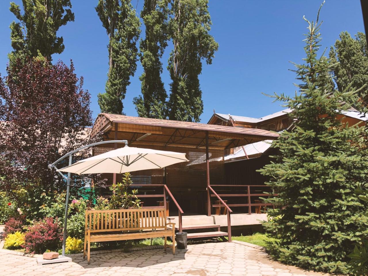 Guest House Leto Dolinka Zewnętrze zdjęcie