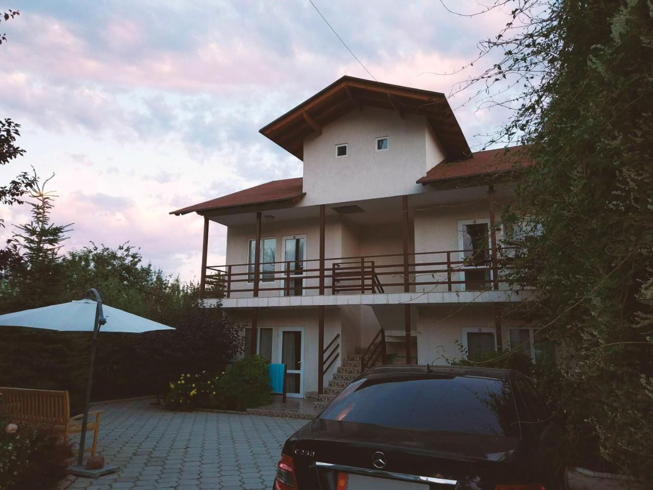 Guest House Leto Dolinka Zewnętrze zdjęcie